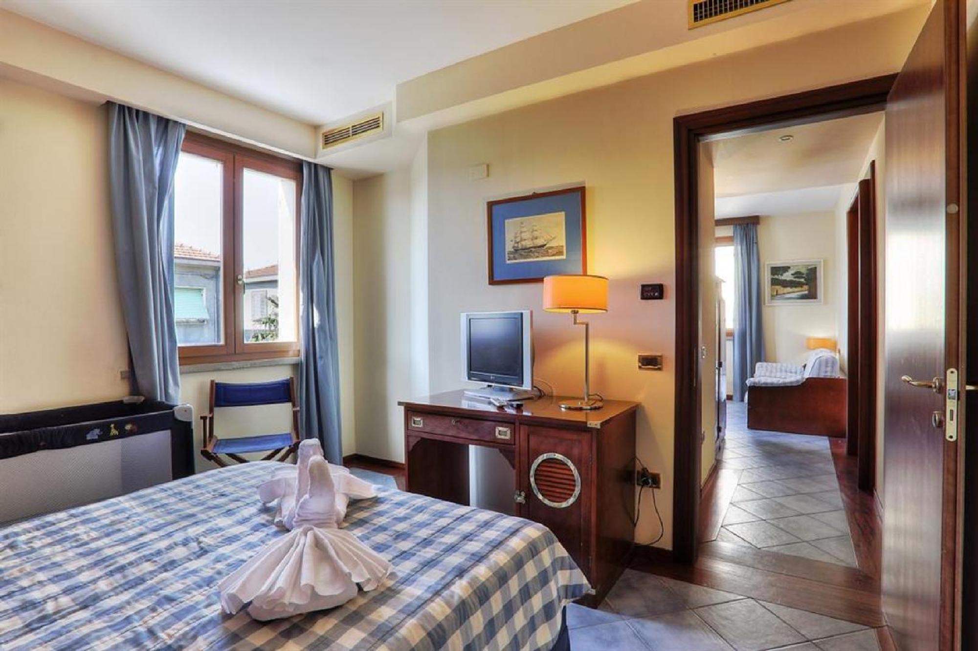 Zi Maria Hotel Marina di Cecina Ngoại thất bức ảnh